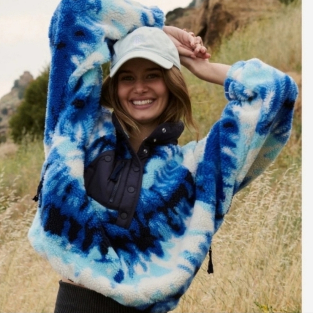 FREE PEOPLE Rocky Ridge Sherpa Pullover Jacket Coat Ocean Tye Dye XS NWOT